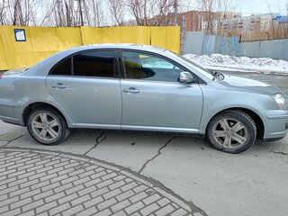 2007 Toyota Avensis II Рестайлинг, серебристый, 820000 рублей, вид 2