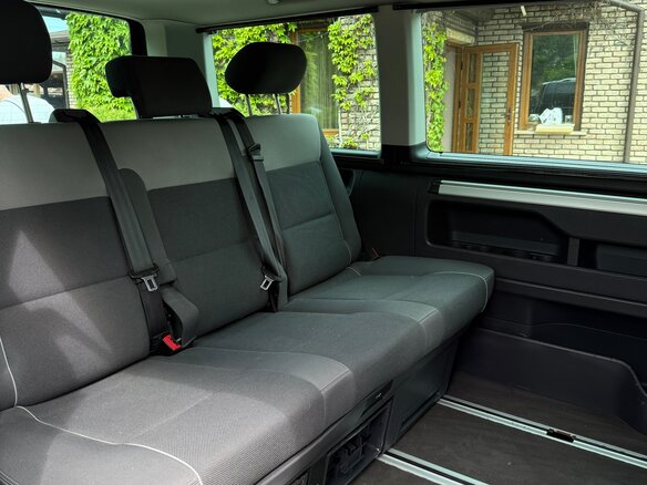 2011 Volkswagen Multivan T5 Рестайлинг, чёрный, 1960000 рублей - вид 8