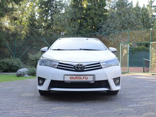 2014 Toyota Corolla XI (E160, E170, E180), белый, 1350000 рублей, вид 2