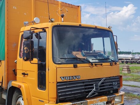 1991 Volvo FL, оранжевый, 400000 рублей, вид 4