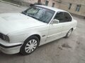 1994 BMW 5 серии 520i III (E34), белый - вид 2