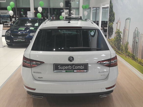 2016 Skoda Superb III, белый - вид 1