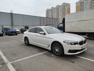 2018 BMW 5 серии 520d VII (G30/G31/G38), белый, 2800000 рублей, вид 4