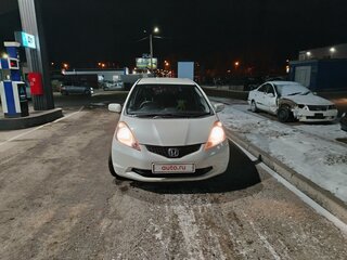 2008 Honda Fit II, белый, 790000 рублей, вид 2