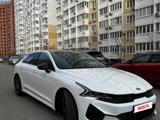 2021 Kia K5 III, белый, 3250000 рублей, вид 5
