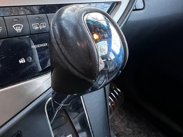 2014 Lexus RX 450h III Рестайлинг, белый, 2950000 рублей - вид 19