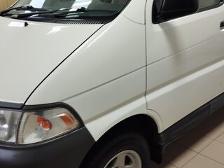 2001 Toyota HiAce H100, белый, 900000 рублей, вид 2