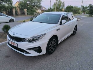 2018 Kia Optima IV Рестайлинг, белый, 2300000 рублей, вид 2