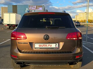 2012 Volkswagen Touareg II, коричневый, 2300000 рублей, вид 3