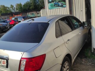 2008 Subaru Impreza III, серебристый, 650000 рублей, вид 3
