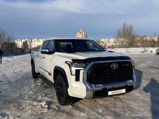 2022 Toyota Tundra CrewMax III, белый, 9999990 рублей, вид 1