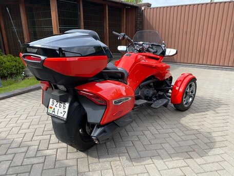 2021 BRP Can-Am Spyder, красный, 1700000 рублей, вид 5
