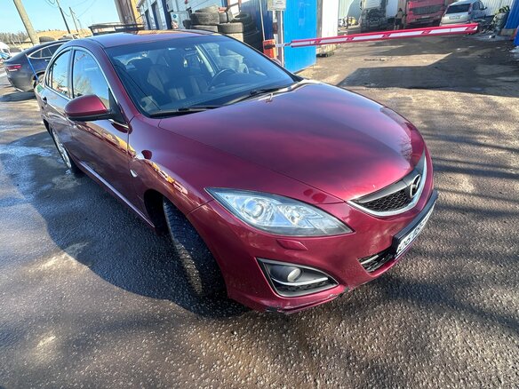 2010 Mazda 6 II (GH) Рестайлинг, красный, 810000 рублей - вид 3