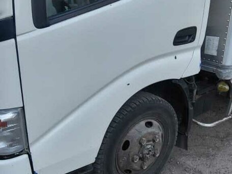2008 Toyota Dyna, белый, 1750000 рублей, вид 1