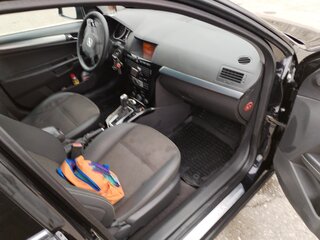 2011 Opel Astra H Рестайлинг, чёрный, 610000 рублей, вид 4