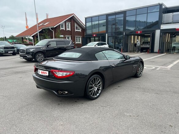 2010 Maserati GranCabrio I, серый, 7900000 рублей - вид 6