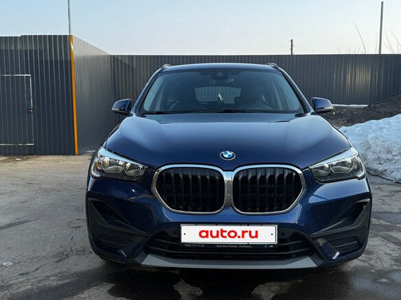 2020 BMW X1 16d sDrive II (F48) Рестайлинг, синий, 2320000 рублей - вид 2