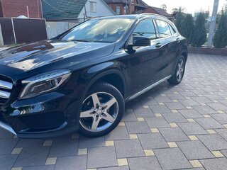 2015 Mercedes-Benz GLA 250 I (X156), чёрный, 3000000 рублей, вид 3