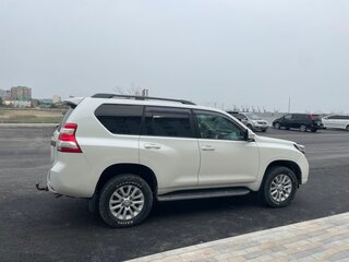 2016 Toyota Land Cruiser Prado 150 Series Рестайлинг 1, белый, 3500000 рублей, вид 4