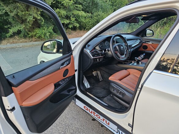 2014 BMW X5 35i III (F15), белый, 3190000 рублей - вид 5