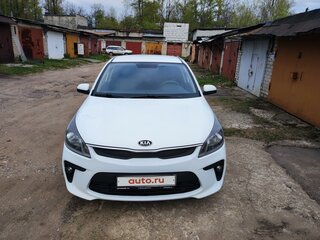 2018 Kia Rio IV, белый, 880000 рублей, вид 2