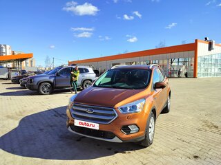 2016 Ford Kuga II Рестайлинг, коричневый, 1650000 рублей, вид 2