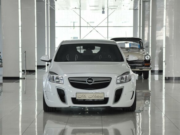 2012 Opel Insignia OPC I, белый - вид 1