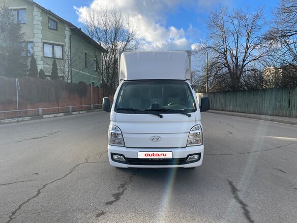 2022 Hyundai Porter II, белый, 4800000 рублей - вид 2