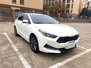 2022 Kia K3 II (China Market) Рестайлинг, белый, 1230000 рублей, вид 3