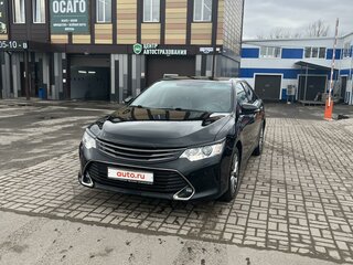 2017 Toyota Camry VII (XV50) Рестайлинг, чёрный, 2550000 рублей, вид 1
