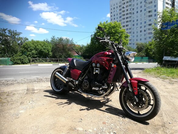 1995 Yamaha V-Max 1200, красный - вид 4