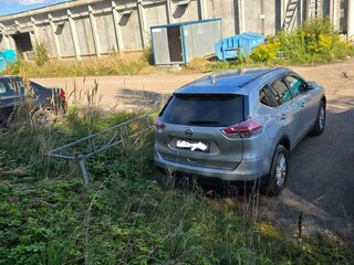 2017 Nissan X-Trail III, серебристый, 1820000 рублей, вид 3