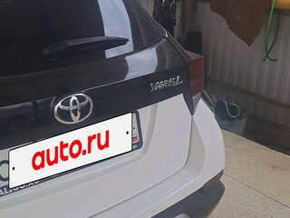2023 Toyota Yaris L X XP150 Рестайлинг, белый, 1855000 рублей, вид 1