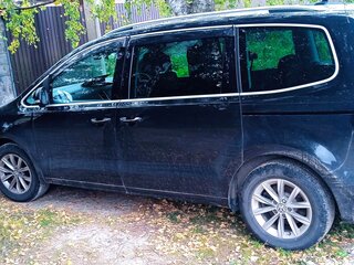 2015 Volkswagen Sharan II Рестайлинг, чёрный, 1870000 рублей, вид 3