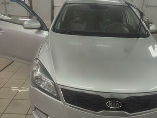 2012 Kia Ceed I Рестайлинг, серебристый, 750000 рублей, вид 3