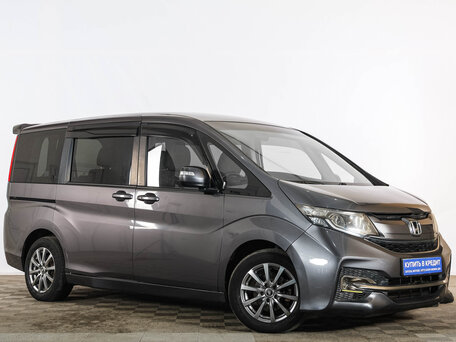 Honda Stepwgn V