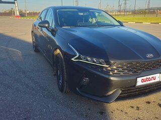 2021 Kia K5 III, серый, 2450000 рублей, вид 1