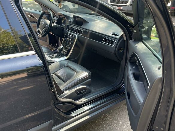 2013 Volvo XC70 II, чёрный, 2500000 рублей - вид 7