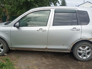 2006 Mazda Demio II (DY), серебристый, 225000 рублей, вид 4