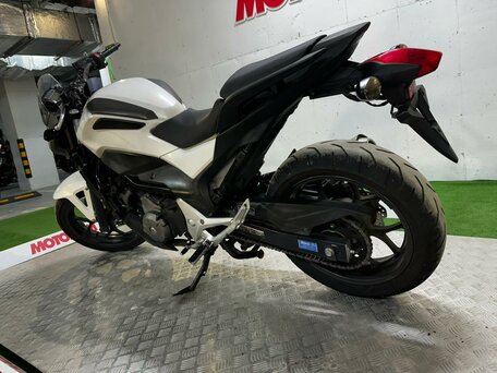 2014 Honda NC 750S, белый, 375000 рублей, вид 3