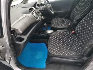 2008 Honda Fit II, серый, 720000 рублей, вид 5