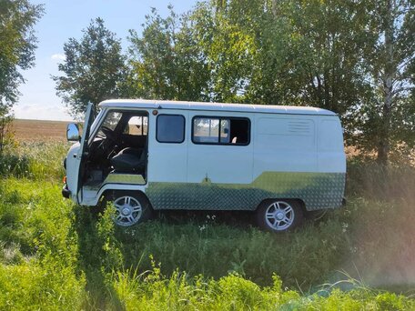 2013 УАЗ 3909, белый, 750000 рублей, вид 1