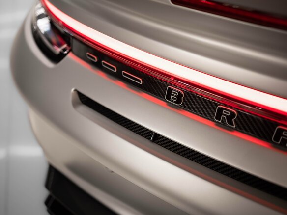 2023 Porsche 911 Brabus 900 Rocket R VIII (992), серебристый - вид 22