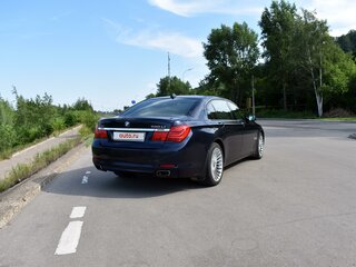 2011 BMW 7 серии Long 750Li xDrive V (F01/F02/F04), синий, 1600000 рублей, вид 4