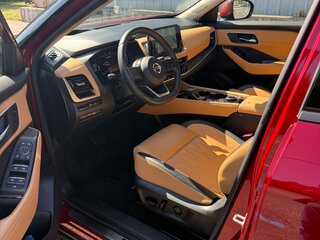 2022 Nissan Rogue III, красный, 3300000 рублей, вид 1