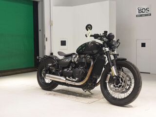 2020 Triumph Bonneville Bobber, чёрный, 1600000 рублей, вид 1