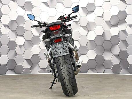 2020 Honda CB 650R, красный, 977000 рублей, вид 5