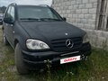 2000 Mercedes-Benz M-Класс 320 I (W163), чёрный, 515000 рублей