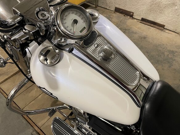 2005 Harley-Davidson Road King, белый - вид 10