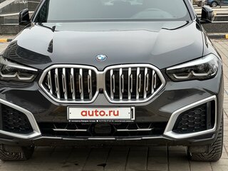 2022 BMW X6 40i III (G06), серый, 7800000 рублей, вид 2